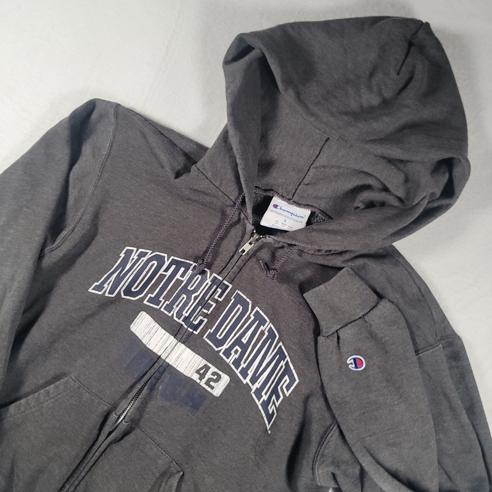 Champion Notre Dame Hoodie Mens Small Gray Graphic Full Zip Sweatshirt NCAA Logo
